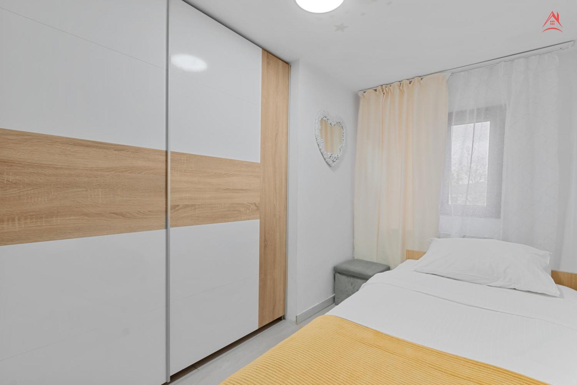 Central Town Cosy Apartment Bukarest Eksteriør billede