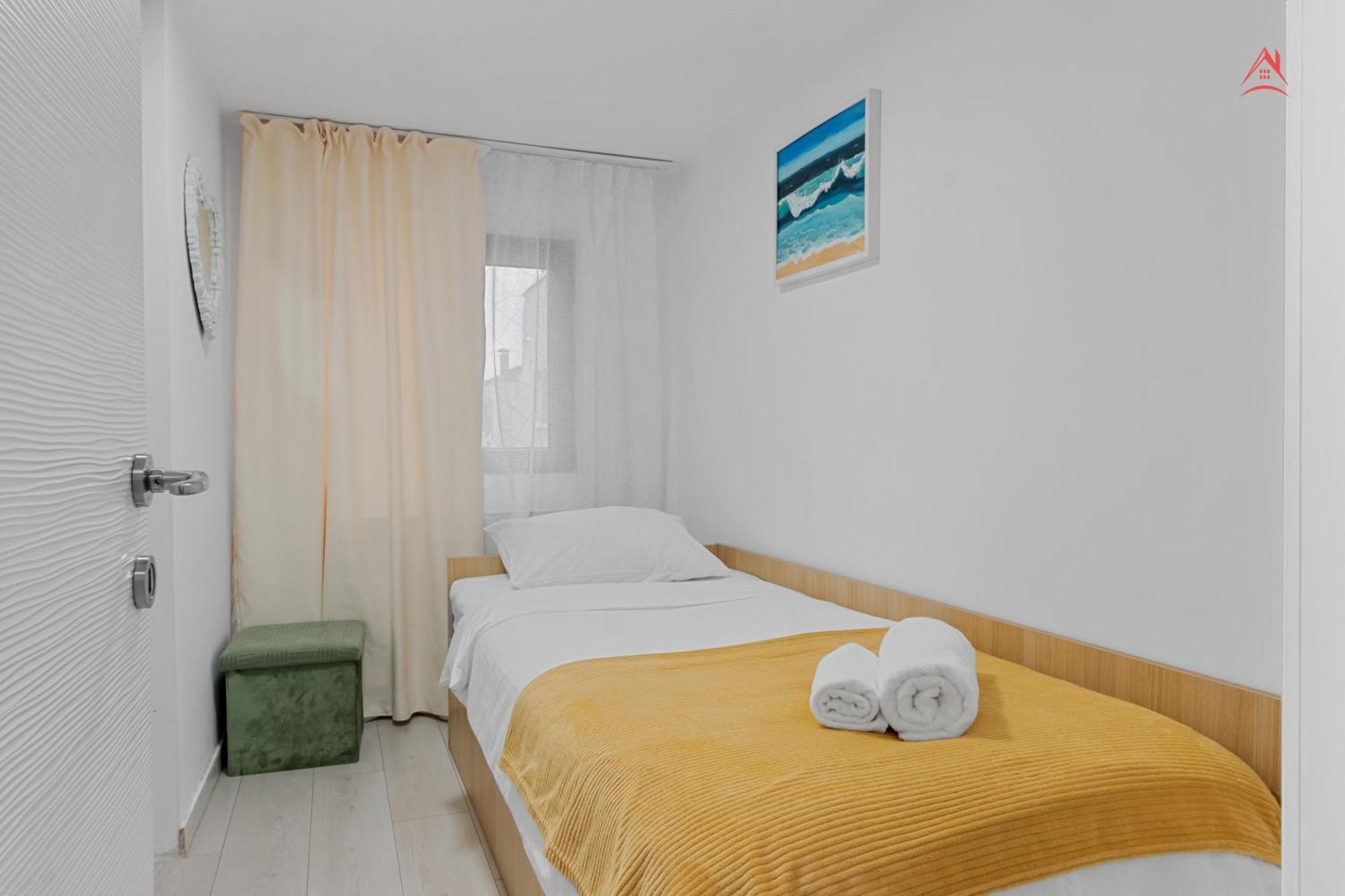 Central Town Cosy Apartment Bukarest Eksteriør billede