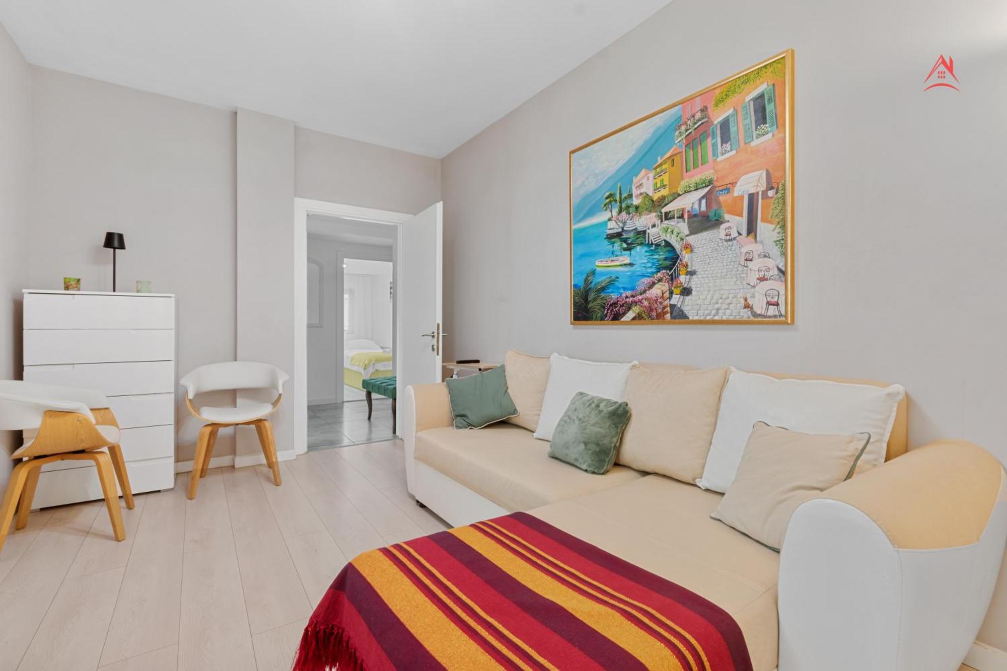 Central Town Cosy Apartment Bukarest Eksteriør billede